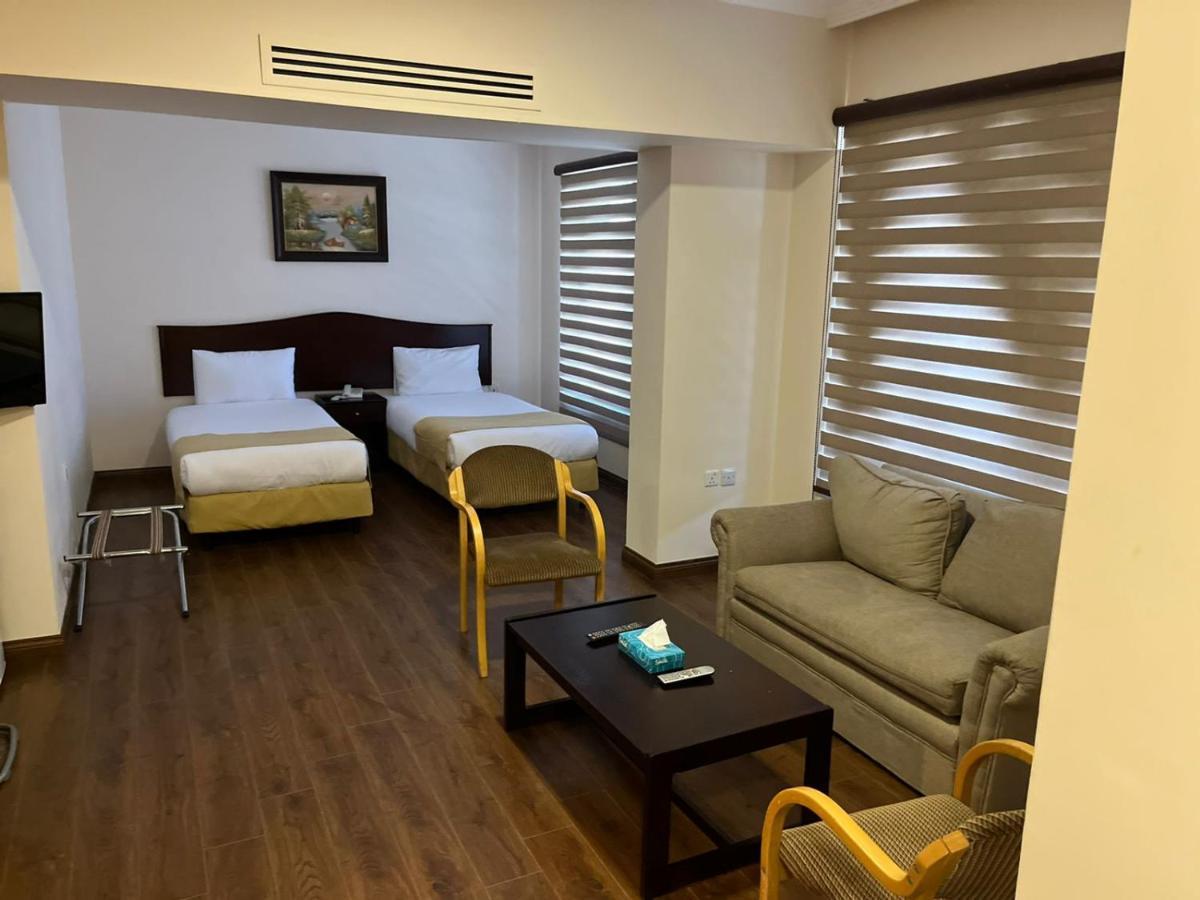 Rozana Hotel Amman Exterior photo